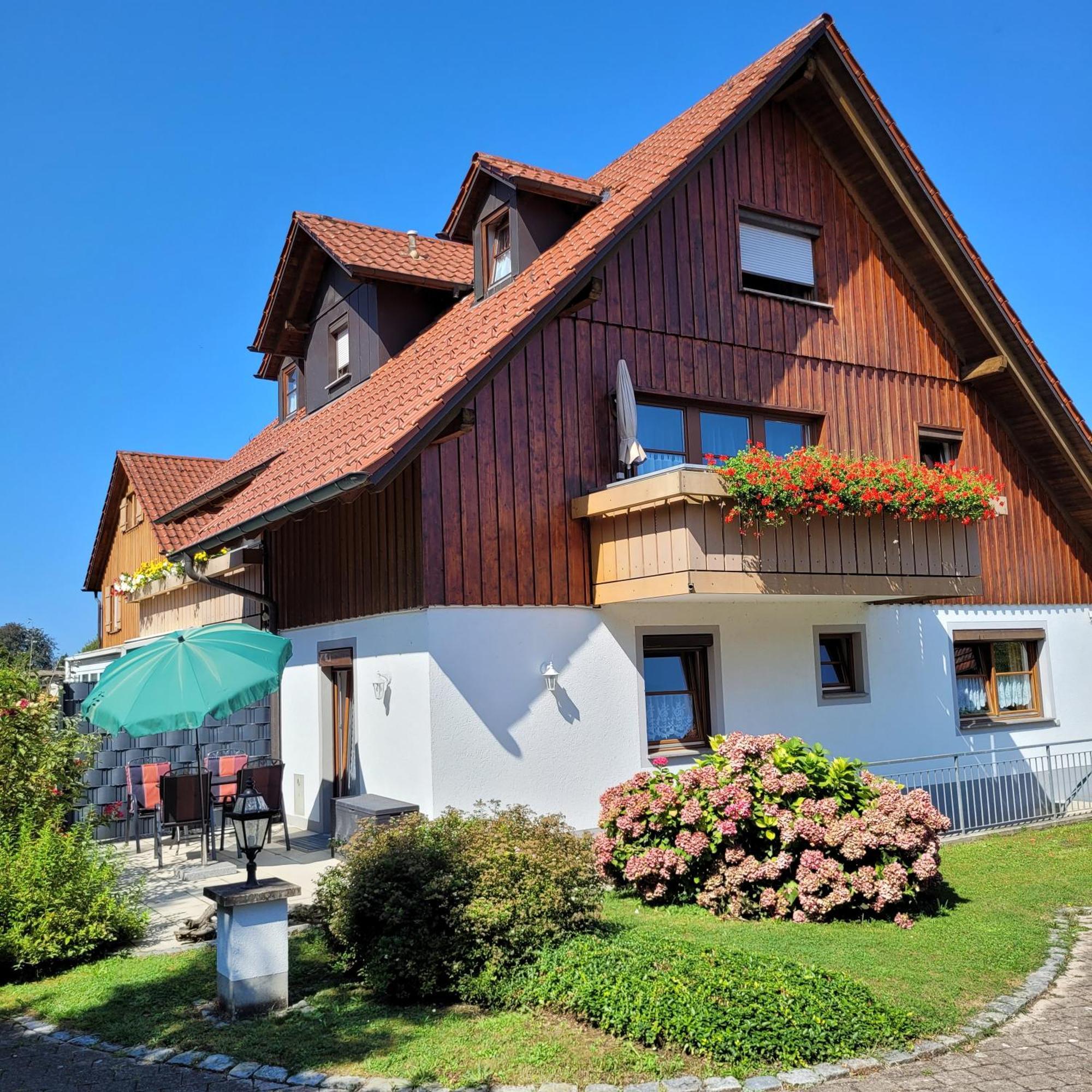 农嫩霍恩Gaestehaus Reutemann公寓 外观 照片
